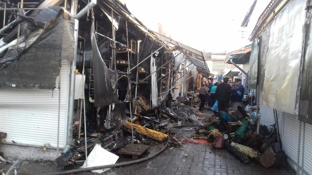 Пожар на рынке в Виннице. Фото: ГСЧС