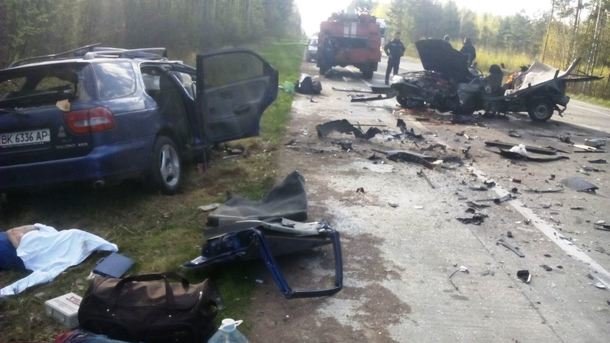 <p>Аварія сталася на 240 км автотрасси Киев &ndash; Ковель</p>