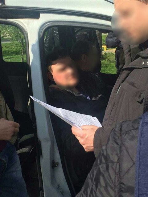 В Днепропетровской области на взятке погорели депутаты. Фото: полиция