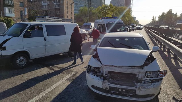 Масштабное ДТП с пострадавшими в Киеве | Фото: Влад Антонов