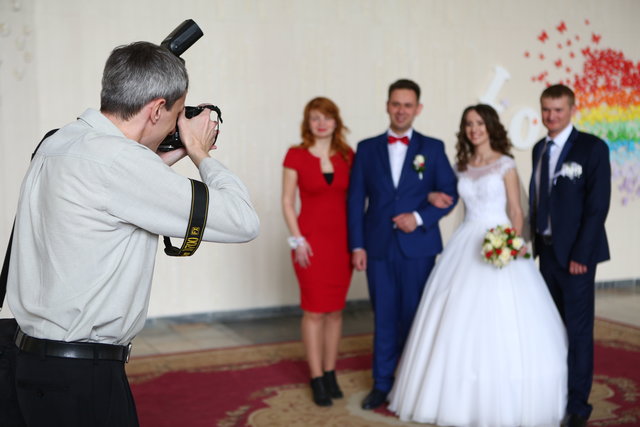 В Киеве – свадебный бум. Фото: Д.Павлов