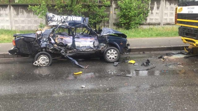 <p>Унаслідок аварії загинув водій ВАЗ, фото Олександр</p>