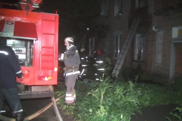 В Харькове горел жилой дом. Фото: ГСЧС