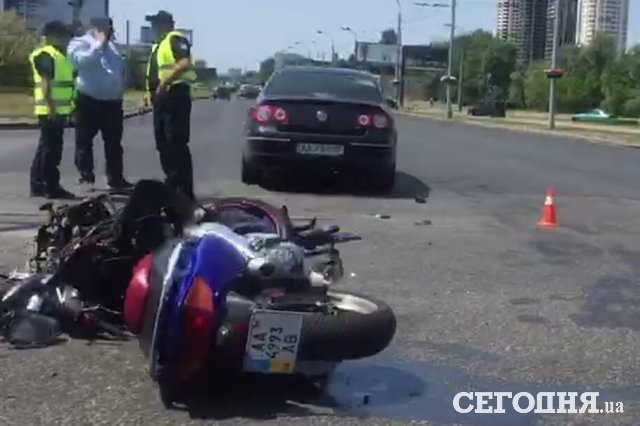 У мотоциклиста – множественные травмы