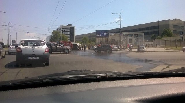 ДТП в Харькове. Фото: glavnoe.ua