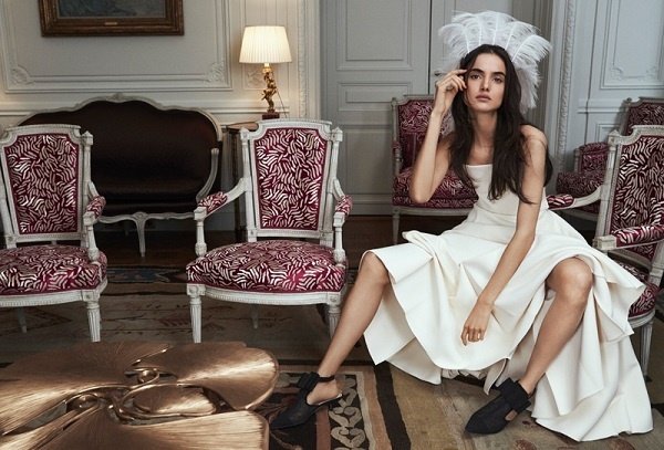 <p>Бланка Паділья в нарядах кутюрної колекції Christian Dior. Фото: Vanity Fair</p>