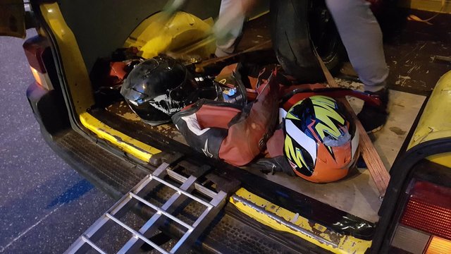 Под Вышгородом пилот мотоцикла "улетел" в отбойник | Фото: Влад Антонов
