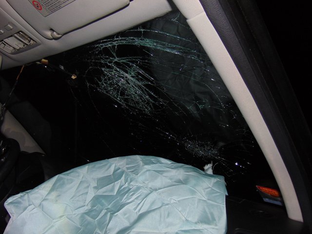 После убийства иностранцы угнали такси и попали на нем в ДТП. Фото: полиция