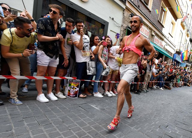 Необычный забег в Испании. Фото: AFP