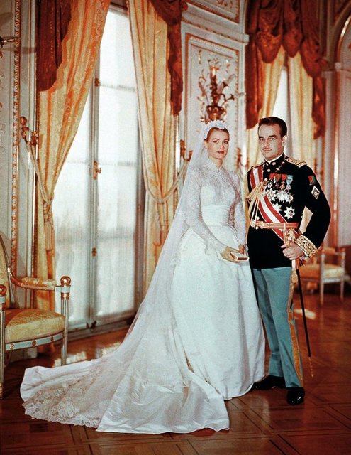 Князь Ренье III и Грейс Келли. Монако, апрель 1956. Фото: pinimg.com