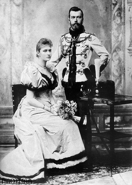 Император Николай II и принцесса Алиса Гессен-Дармштадтская (Александра Федоровна). Россия, ноябрь 1894. Фото: fotki.info