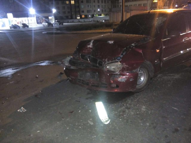 Под Киевом пьяный водитель протаранил два авто, фото Роман