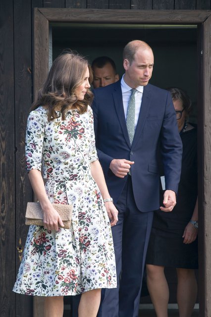 <p>Кейт Міддлтон і принц Уїльям в Польщі. Фото: AFP</p>