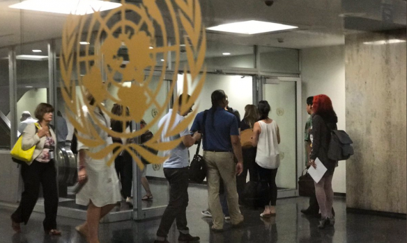 <p>У Нью-Йорку евакуювали співробітників зі штаб-квартири ООН, фото Twitter</p>