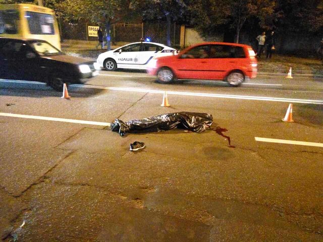 В Киеве водитель устроил смертельное ДТП | Фото: Влад Антонов
