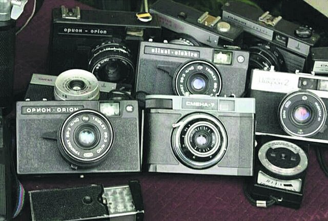 Фотоапарати. Найстаріший в колекції – 1936 року випуску. Фото з архіву К. Єфанової