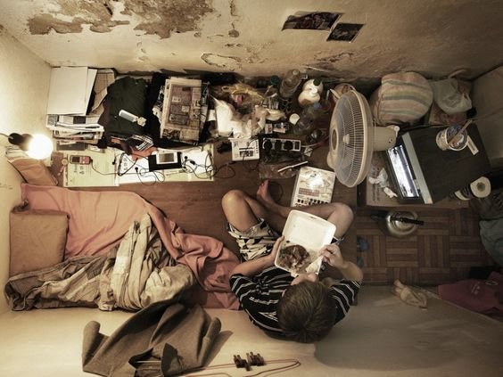 Люди вынуждены смириться с таким образом жизни. Фото:  pinterest.com