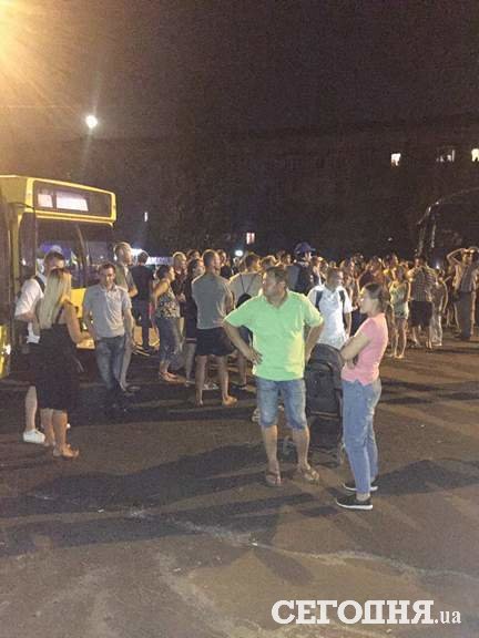 Киевляне продолжают протестовать.