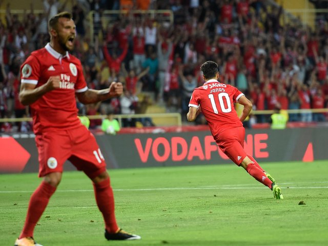 Суперкубок Португалии завоевала "Бенфика". Фото AFP