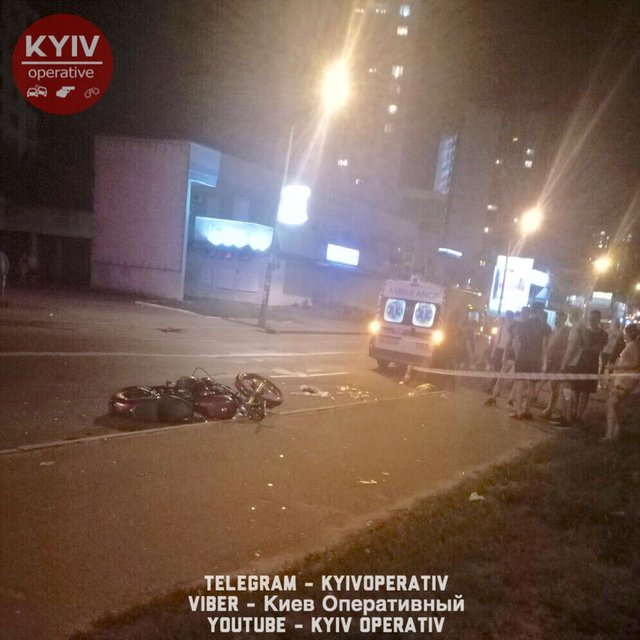 Авария произошла 17 августа на ул. Александра Мишуги. Фото: facebook.com/KyivOperativ