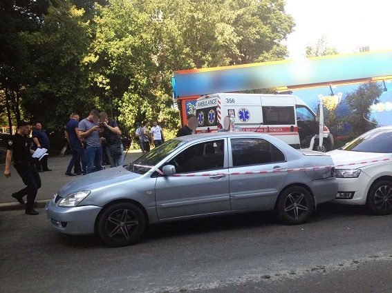 <p>Оперативники затримали групу квартирних злодіїв. Фото ГУ НП в Києві</p>