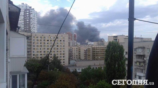 В киевском парке горит ресторан