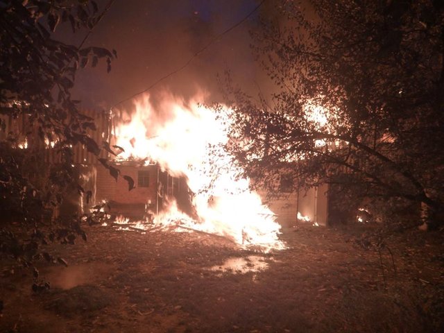 <p>Пожежа знищила будинок. Фото: Михайло Сторожук</p>