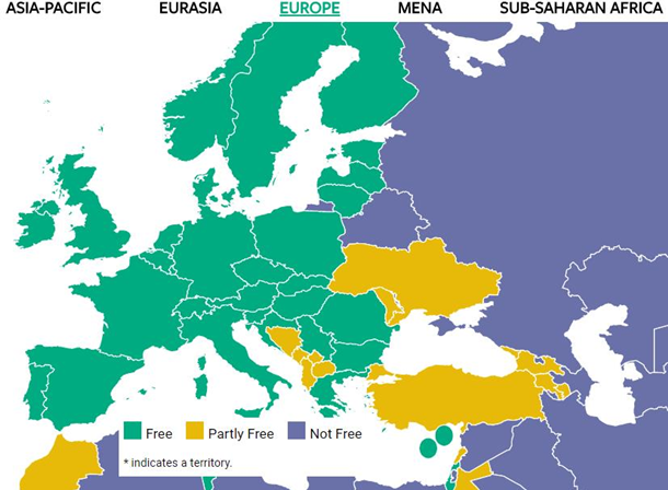 Свободные территории на карте от Freedom House обозначены зеленым, частично свободные – желтым, несвободные – синим цветом, фото freedomhouse.org