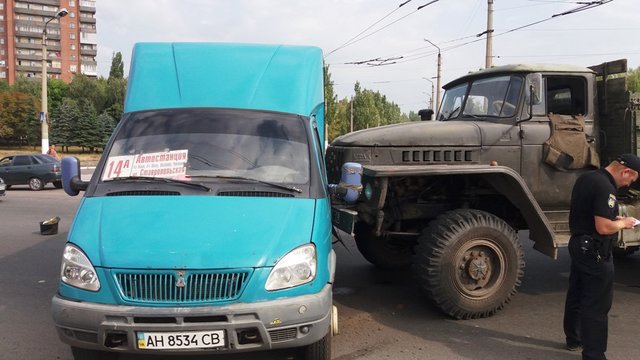 В Славянске произошло ДТП с военными. Фото: соцсети