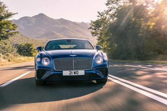 Мировая премьера Bentley Continental GT 2018 состоится на Международном автомобильном салоне во Франкфурте