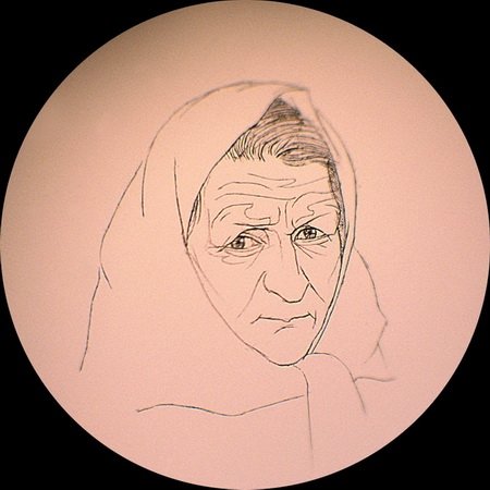 Портрет мами автора. Розміром 2х3 мм. Фото: microart.kiev.ua