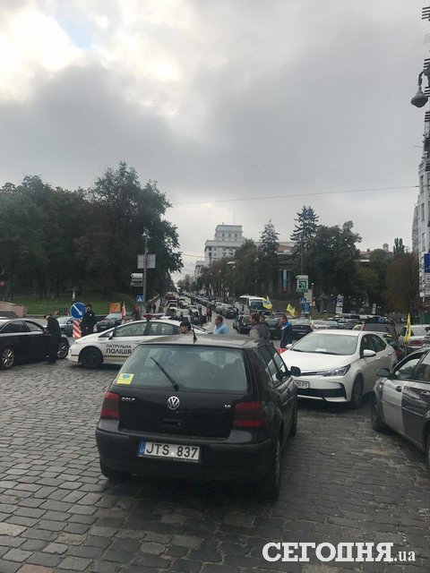 В центре Киева – транспортный коллапс. Фото: Влад Антонов
