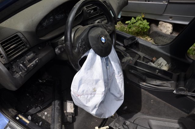 <p>В автомайстерні обслуговувалися близько 70% власників автомобілів BMW Миколаєва. Фото: поліція</p>