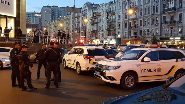 <p>У центрі Києва вибухнуло авто</p> | Фото: Влад Антонов