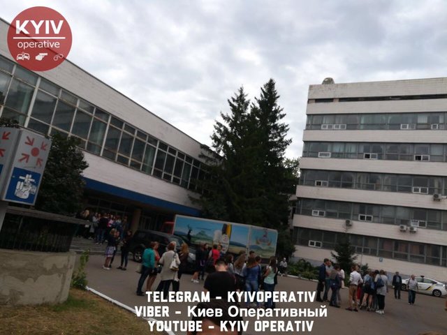 <p>Студентів евакуювали. Фото: facebook.com/KyivOperativ</p>