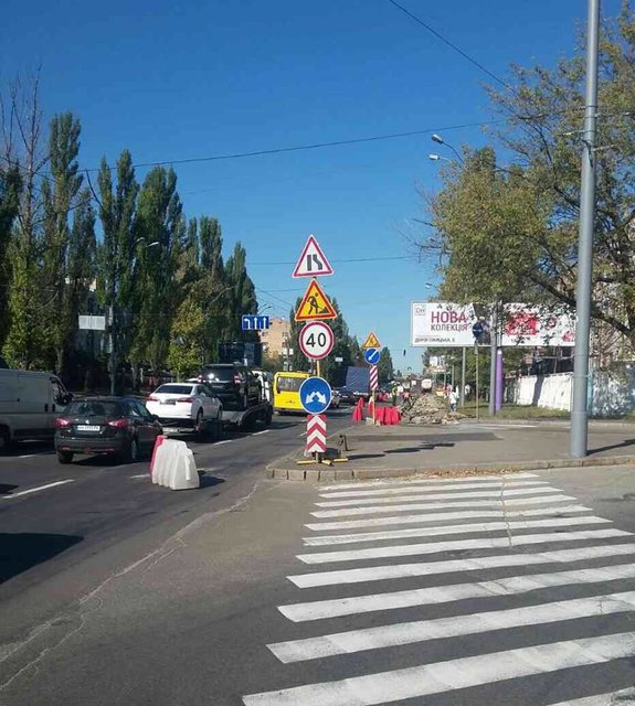 <p>На вул. Олени Теліги частково обмежать рух транспорту. Фото: facebook.com/kievavtodor</p>