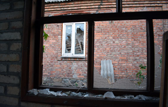 Боевики обстреляли Марьинку. Фото: полиция