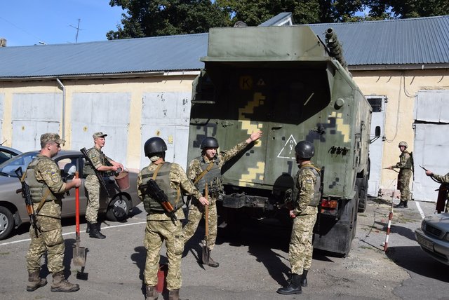 <p>Війська оперативного командування "Південь" посилили охорону важливих об'єктів, фото mil.gov.ua</p>