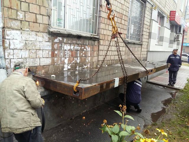 Балкон снесли. Фото: facebook.com/andreev.solomianka
