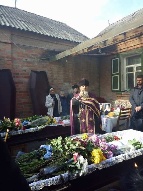 Похороны жертв жуткого ДТП в Харькове. Авто фото: Людмила Грубник