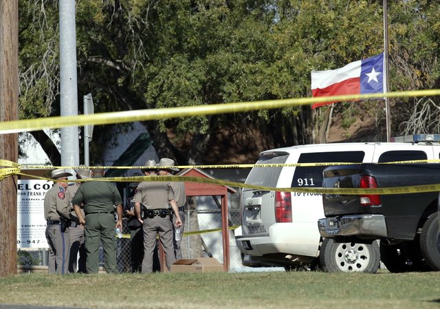 <p>У Техасі жертвами стрілянини в церкві стали 26 осіб, фото AFP</p>