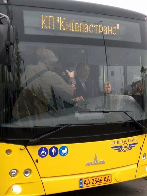 <p>Нові автобуси. Фото: facebook.com/merkieva, Dmitriy Levchenko</p>