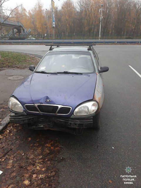 <p>Патрульні знайшли викрадене авто.&nbsp;Фото: facebook.com/patrolpolice.gov.ua</p>
