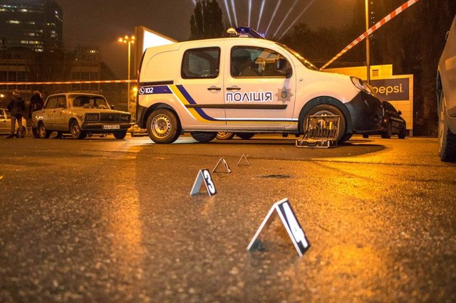 В Киеве неизвестный с молотком напал на бизнесмена | Фото: Влад Антонов