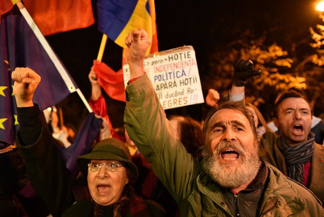 Румыны протестуют против налоговой реформы, фото AFP