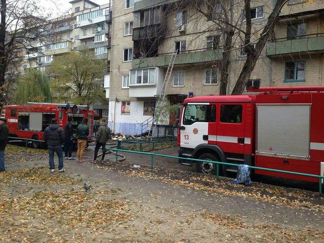 Причины возгорания выясняются. Фото: ГС ЧС Киева