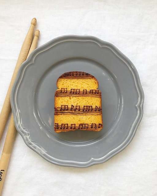 Дизайнер из Японии превращает тосты в произведения искусства Фото: Eiko Mori