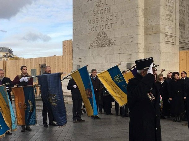В Париже почтили память жертв Голодомора, фото Страница Fаcebook Ivanna Klympush-Tsintsadze