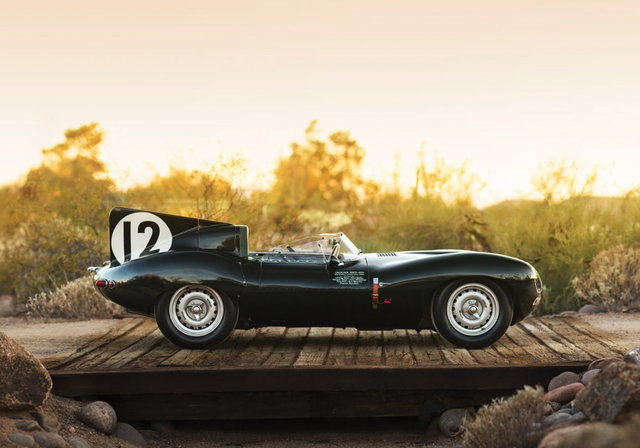 <p>Jaguar D-Type Works 1954 года</p>