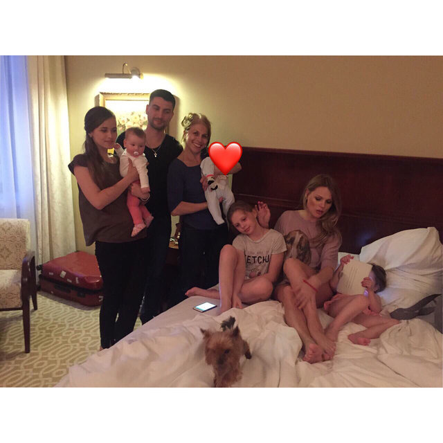 Ольга Фреймут с семьей. Фото: Instagram
